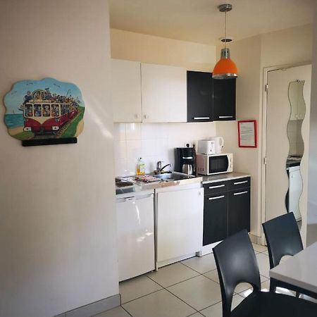 Appartements De L'Auberge Du Chemin De Fer Lanester Dış mekan fotoğraf