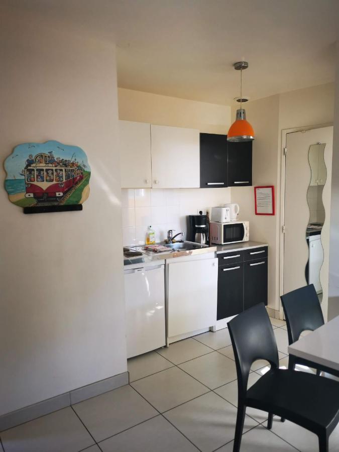 Appartements De L'Auberge Du Chemin De Fer Lanester Dış mekan fotoğraf